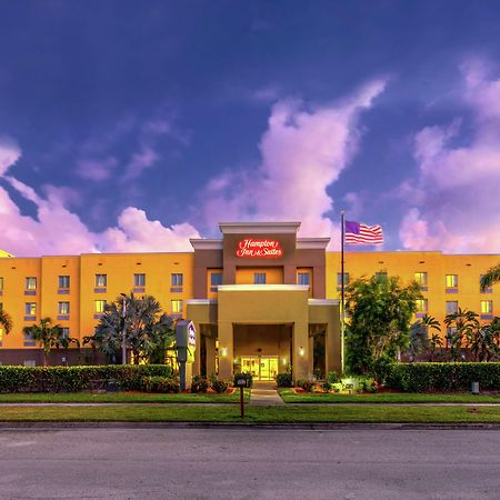 Hampton Inn & Suites - Fort Pierce Exterior photo